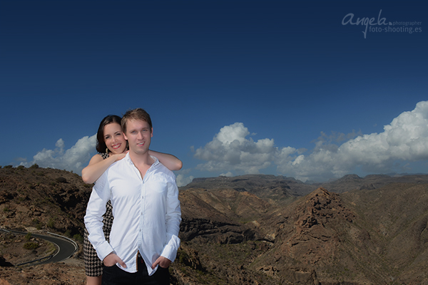 Pärchen in den Bergen von Gran Canaria
