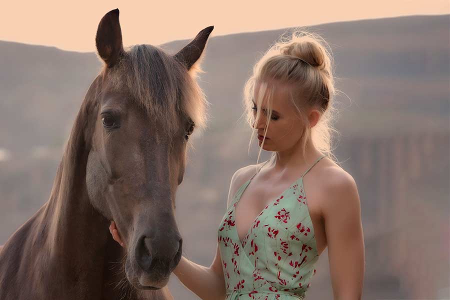 Your photo shoot with a horse in Gran Canaria